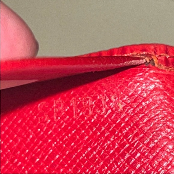 Louis Vuitton Red Epi Leather ID Holder
Card Case AUTHENTIC - Picture 9 of 9
